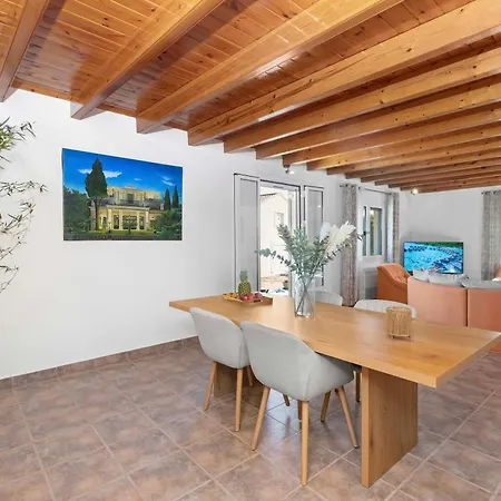 شقة The Garden House Gazátika